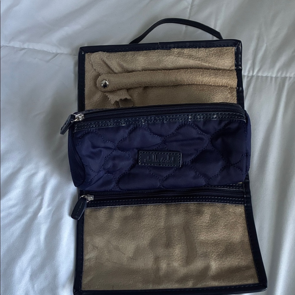 Stella & Dot Navy Quilted Jewelry roll